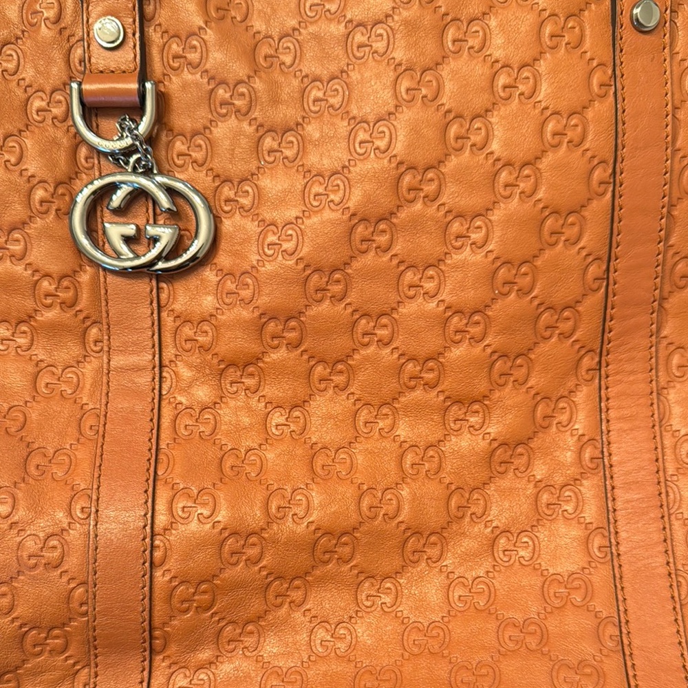 Gucci Large Guccisima Embossed Tan/Cognac Leather Tote with Removable Strap - Picture 3 of 10